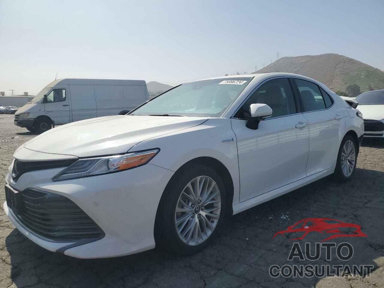 TOYOTA CAMRY 2018 - 4T1B21HKXJU505855