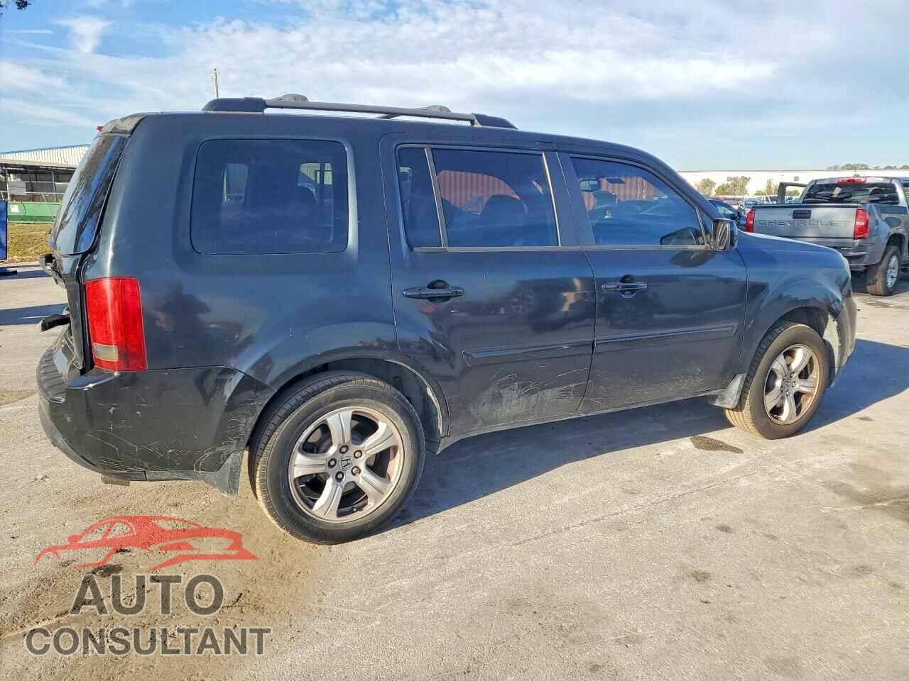 HONDA PILOT 2012 - 5FNYF3H61CB005001