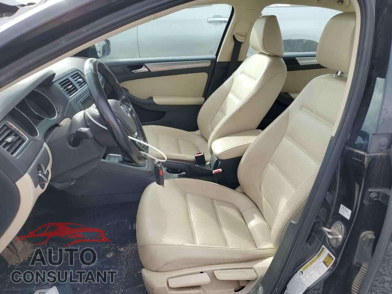 VOLKSWAGEN JETTA 2017 - 3VWDB7AJ4HM276747