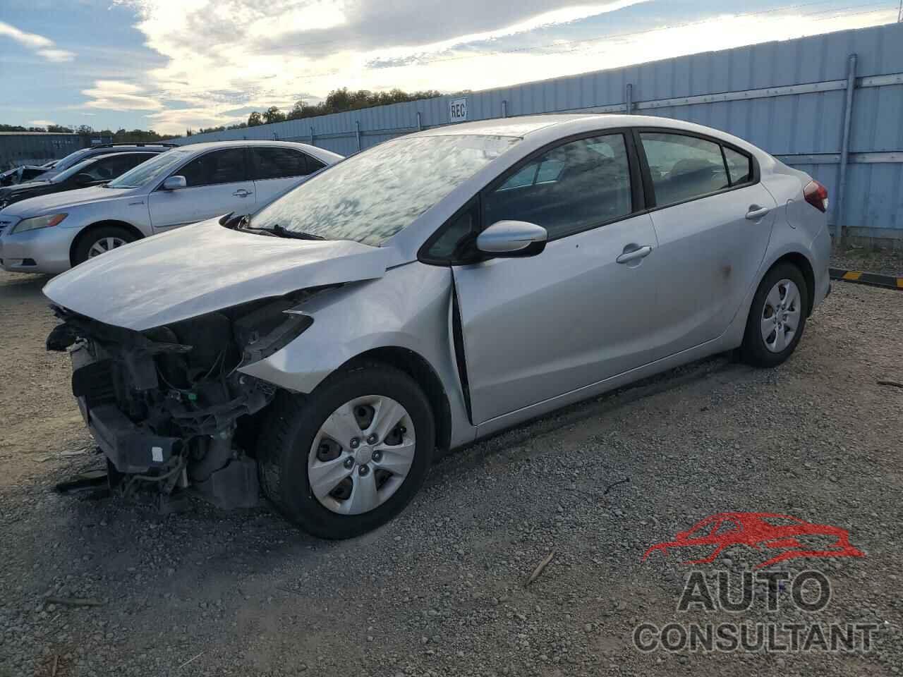 KIA FORTE 2017 - 3KPFK4A71HE124448