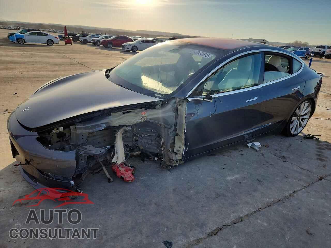 TESLA MODEL 3 2018 - 5YJ3E1EB0JF080997
