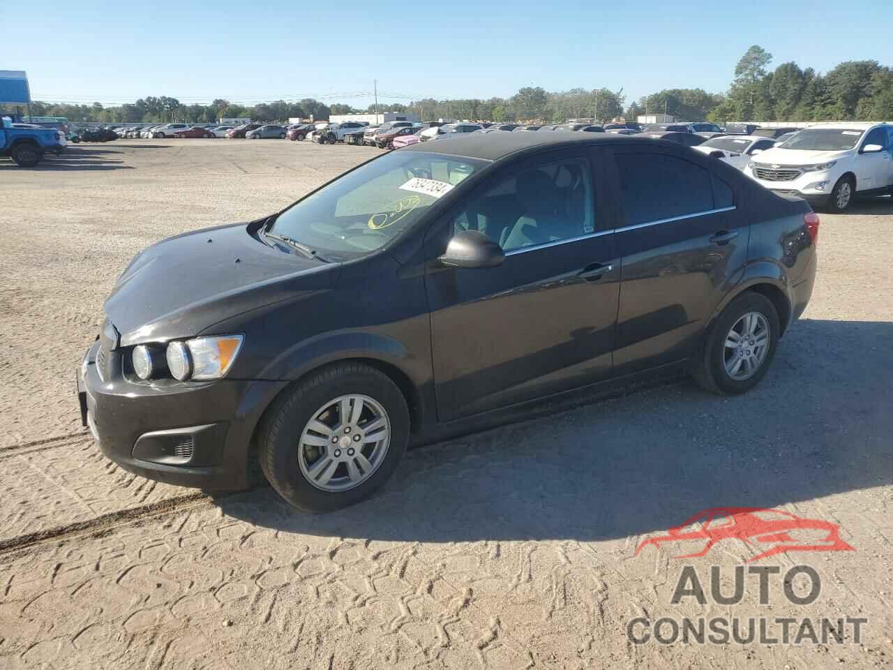 CHEVROLET SONIC 2015 - 1G1JC5SB2F4109125