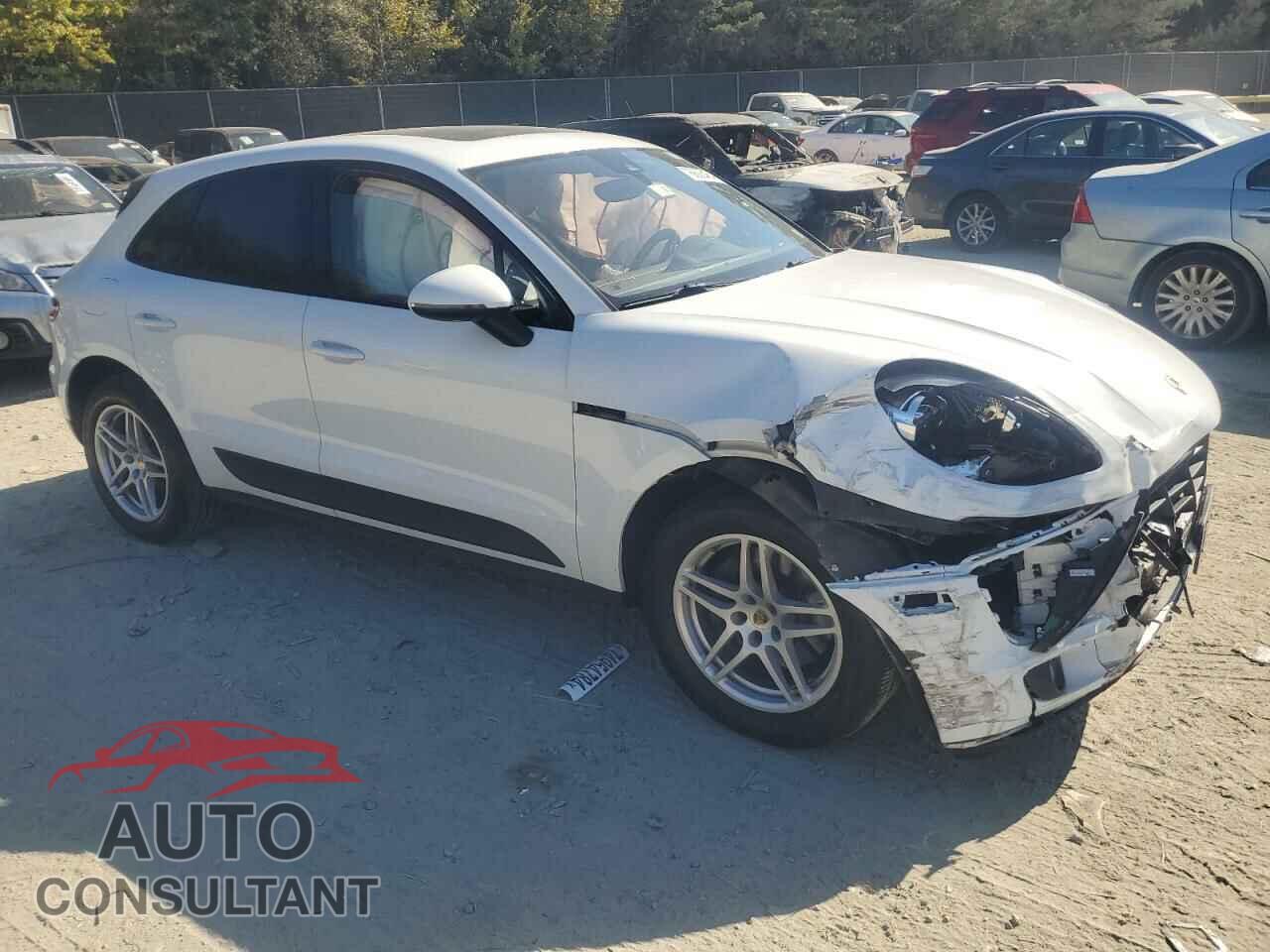 PORSCHE MACAN 2017 - WP1AA2A51HLB02827
