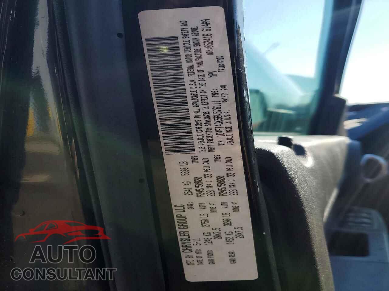 DODGE NITRO 2011 - 1D4PT4GK5BW576111