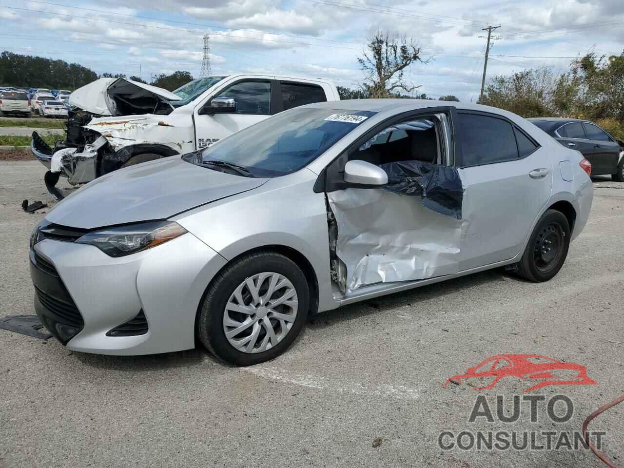 TOYOTA COROLLA 2018 - 2T1BURHE3JC042901