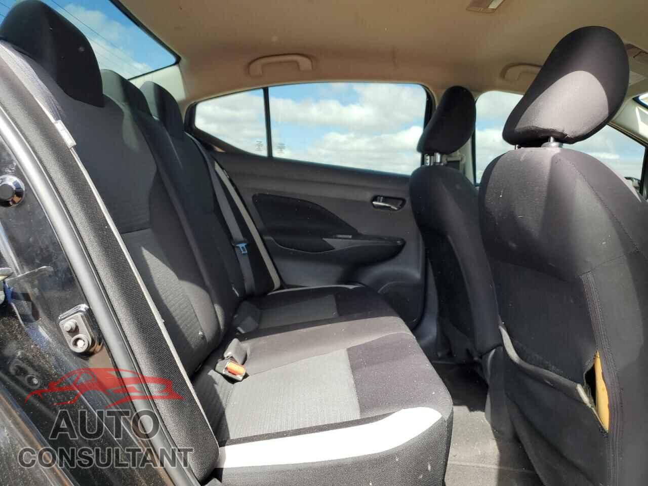NISSAN VERSA 2021 - 3N1CN8EVXML875812