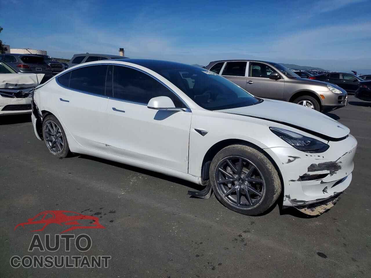 TESLA MODEL 3 2019 - 5YJ3E1EA7KF484632