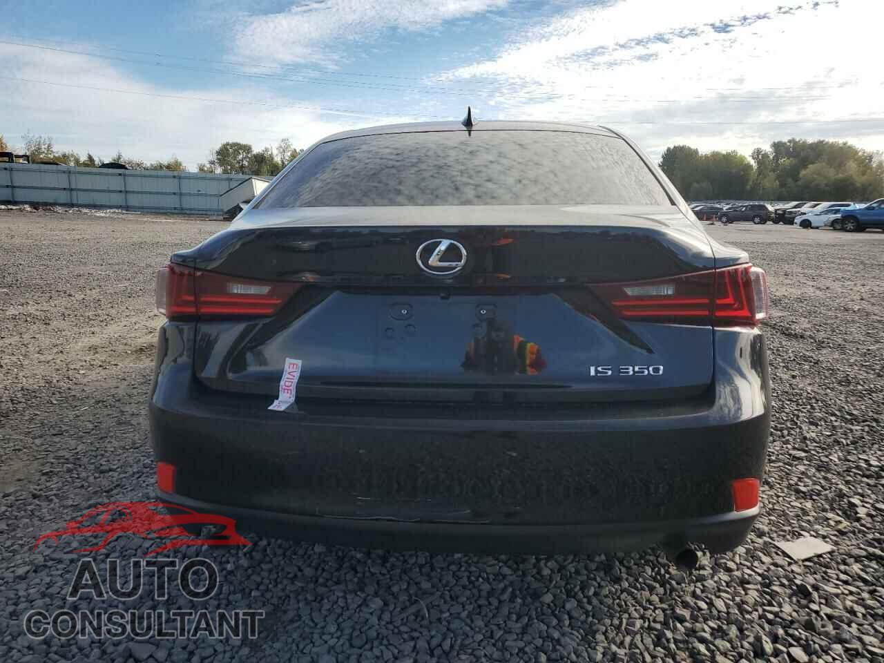 LEXUS IS 2014 - JTHBE1D23E5004838