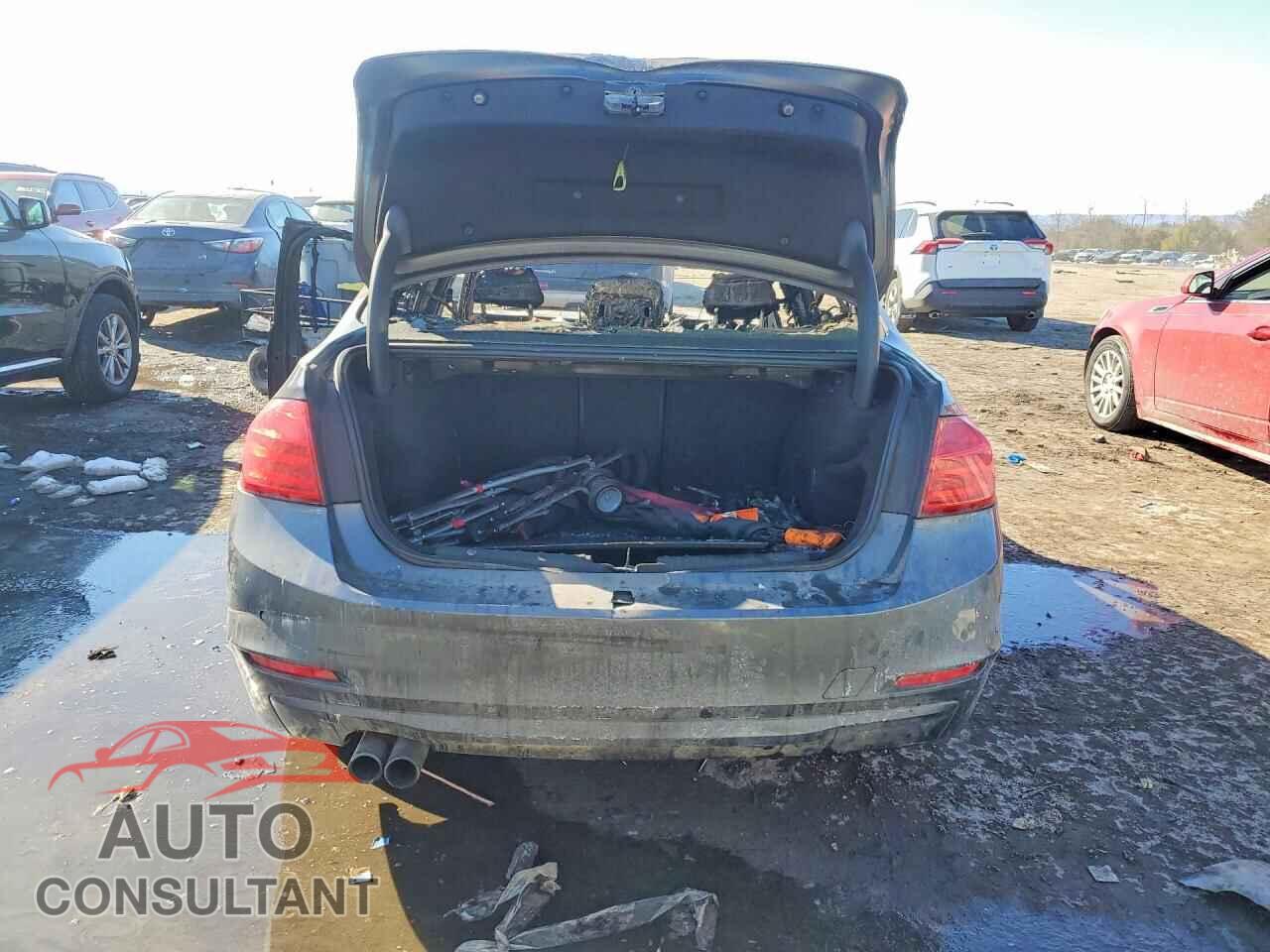 BMW 3 SERIES 2013 - WBA3B3C50DF539704