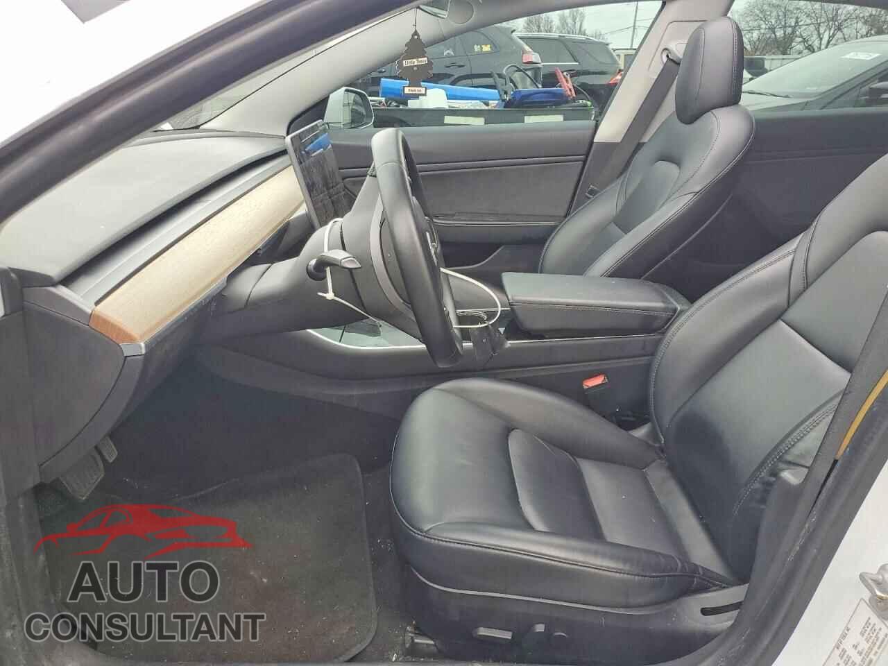 TESLA MODEL 3 2019 - 5YJ3E1EA2KF464661