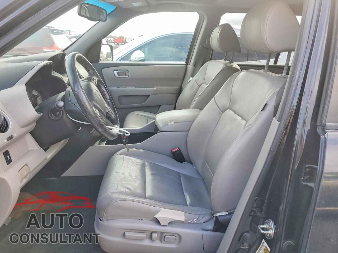 HONDA PILOT 2013 - 5FNYF3H57DB041817