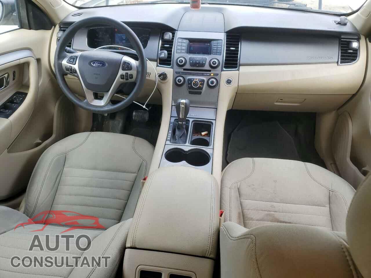 FORD TAURUS 2018 - 1FAHP2D81JG132144