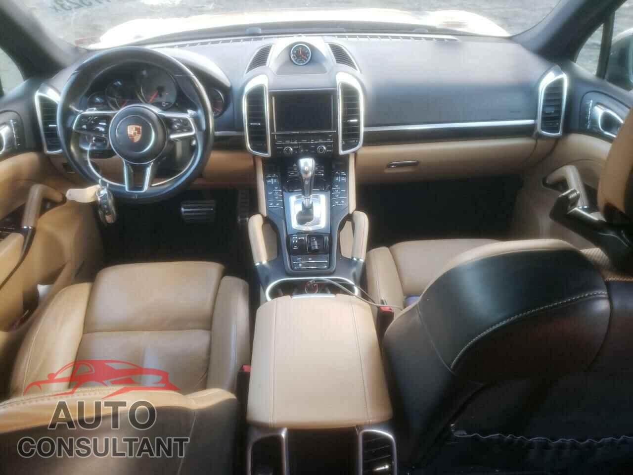PORSCHE CAYENNE 2015 - WP1AB2A25FLA59089
