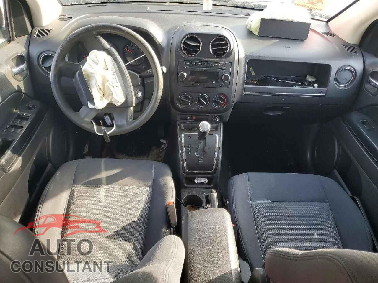 JEEP COMPASS 2009 - 1J4FT47B09D160363