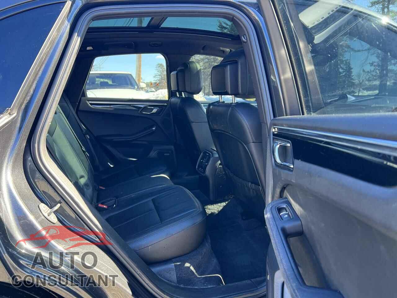 PORSCHE MACAN 2017 - WP1AB2A58HLB10081