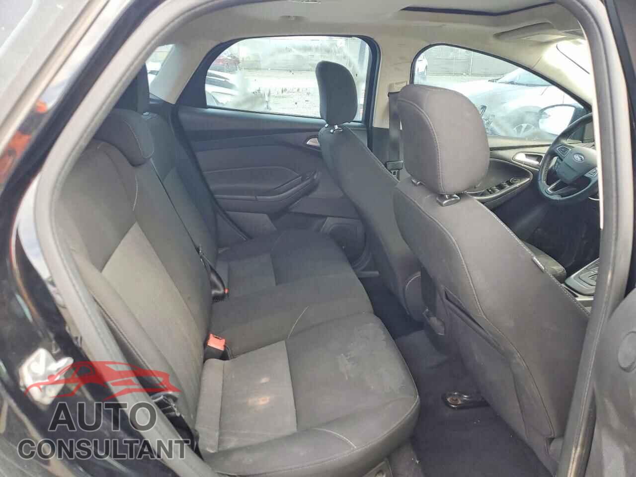FORD FOCUS 2017 - 1FADP3M22HL295841