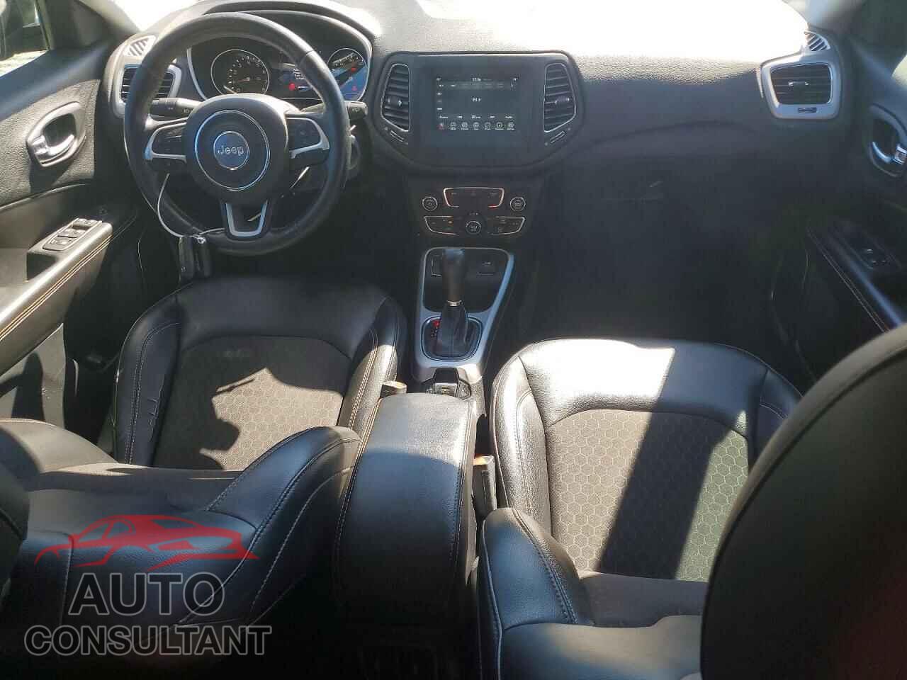 JEEP COMPASS 2019 - 3C4NJCBB1KT856304