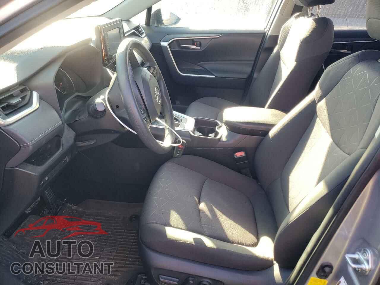 TOYOTA RAV4 2019 - JTMP1RFV2KD510428