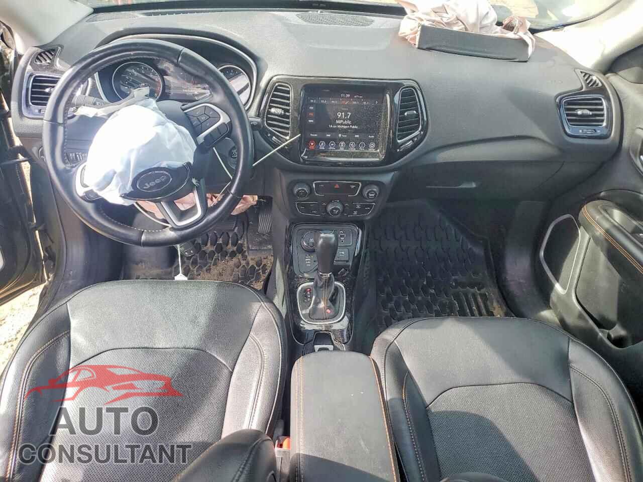 JEEP COMPASS 2020 - 3C4NJDCB8LT233770