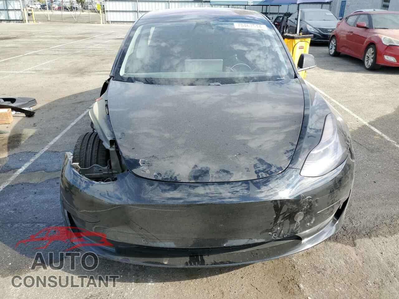 TESLA MODEL 3 2018 - 5YJ3E1EA1JF013932
