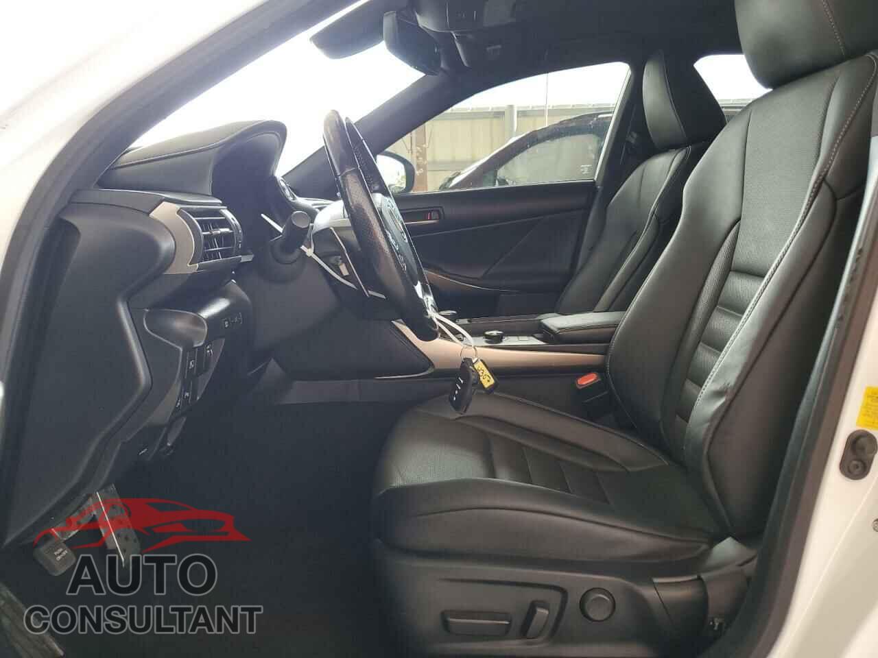 LEXUS IS 2019 - JTHBA1D29K5095363