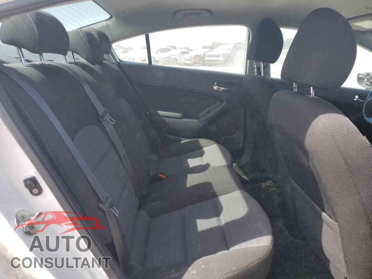 KIA FORTE 2017 - 3KPFL4A73HE019262