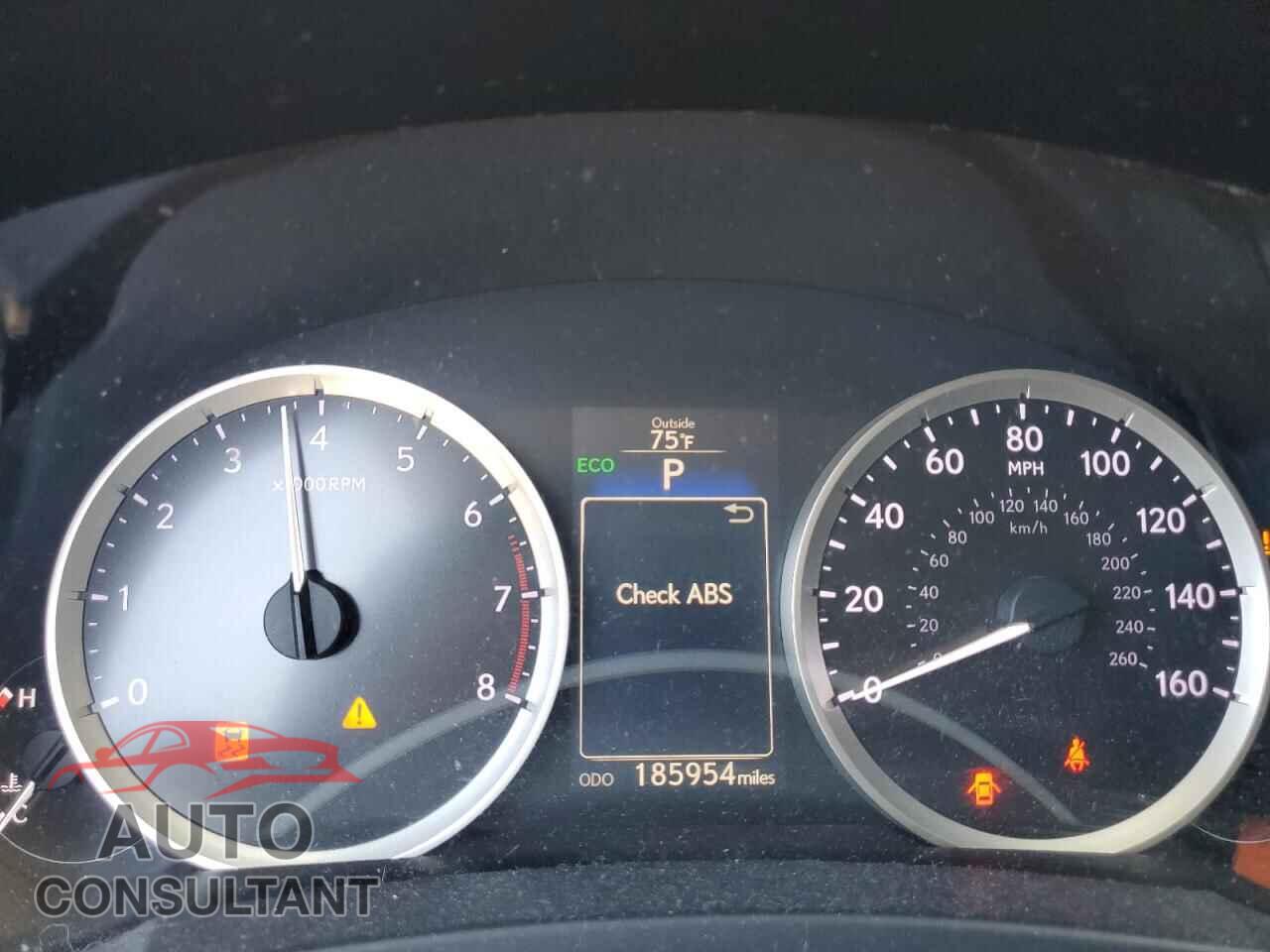 LEXUS IS 2014 - JTHBE1D22E5005950