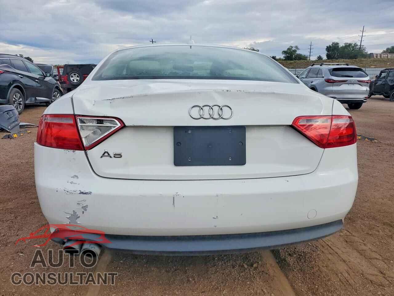 AUDI A5 2012 - WAUCFAFR0CA003192