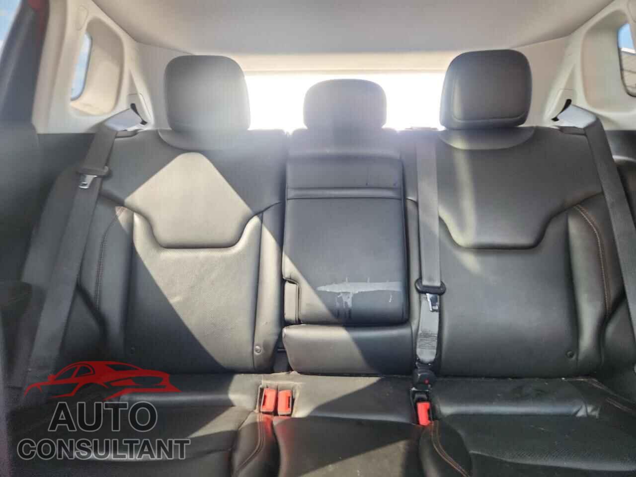 JEEP COMPASS 2018 - 3C4NJDCB6JT316501