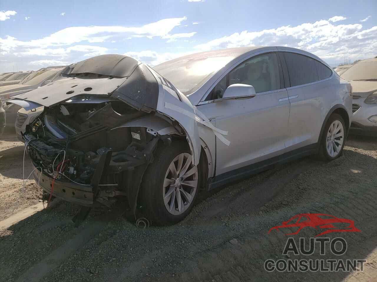 TESLA MODEL X 2018 - 5YJXCBE20JF112991