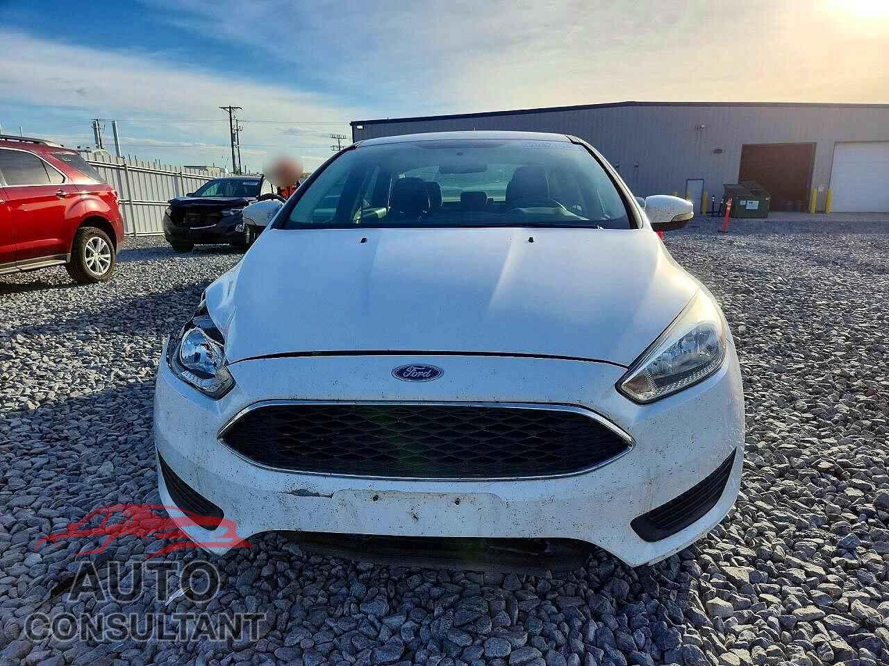 FORD FOCUS 2016 - 1FADP3F25GL244457