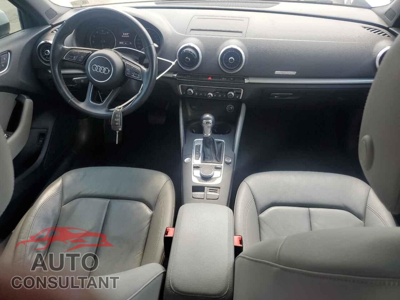 AUDI A3 2018 - WAUB8GFF2J1014836