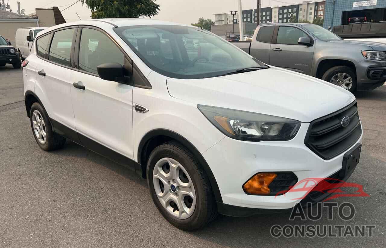 FORD ESCAPE 2018 - 1FMCU0F77JUD60670