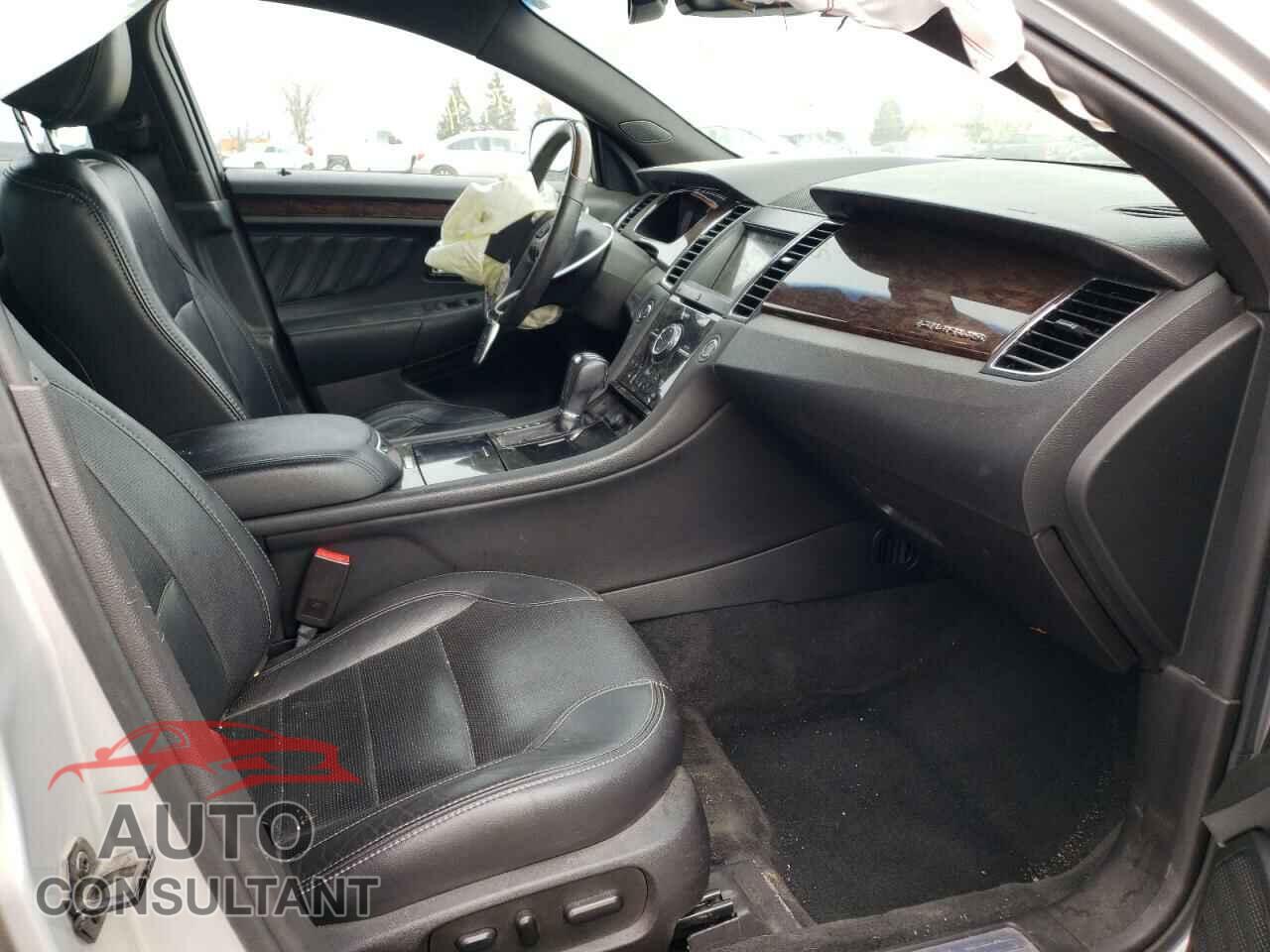 FORD TAURUS 2017 - 1FAHP2F80HG104827