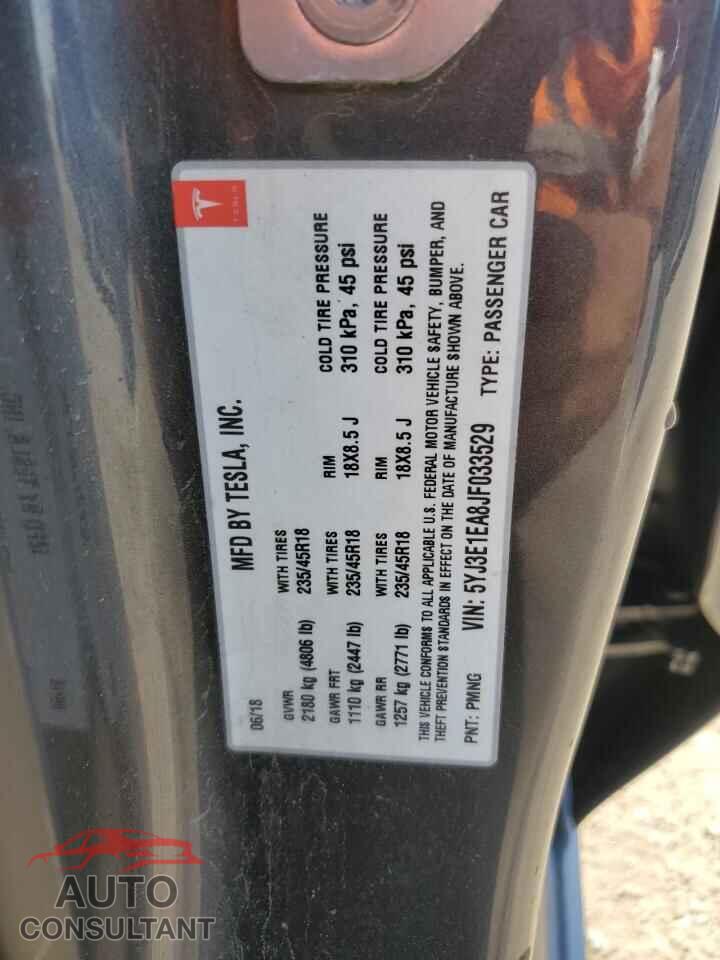 TESLA MODEL 3 2018 - 5YJ3E1EA8JF033529