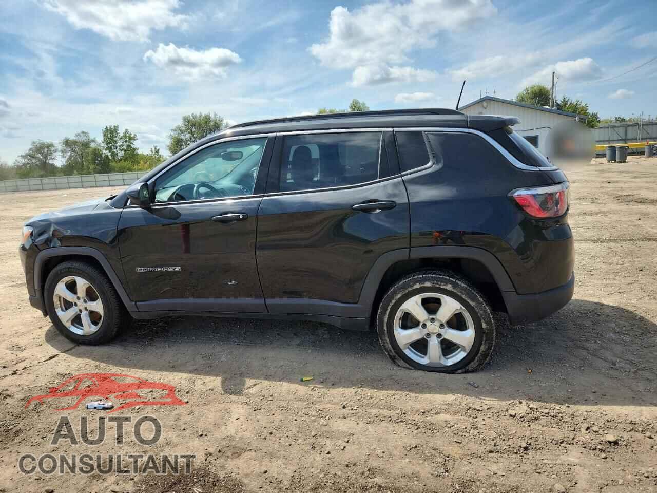 JEEP COMPASS 2018 - 3C4NJDBB4JT155292