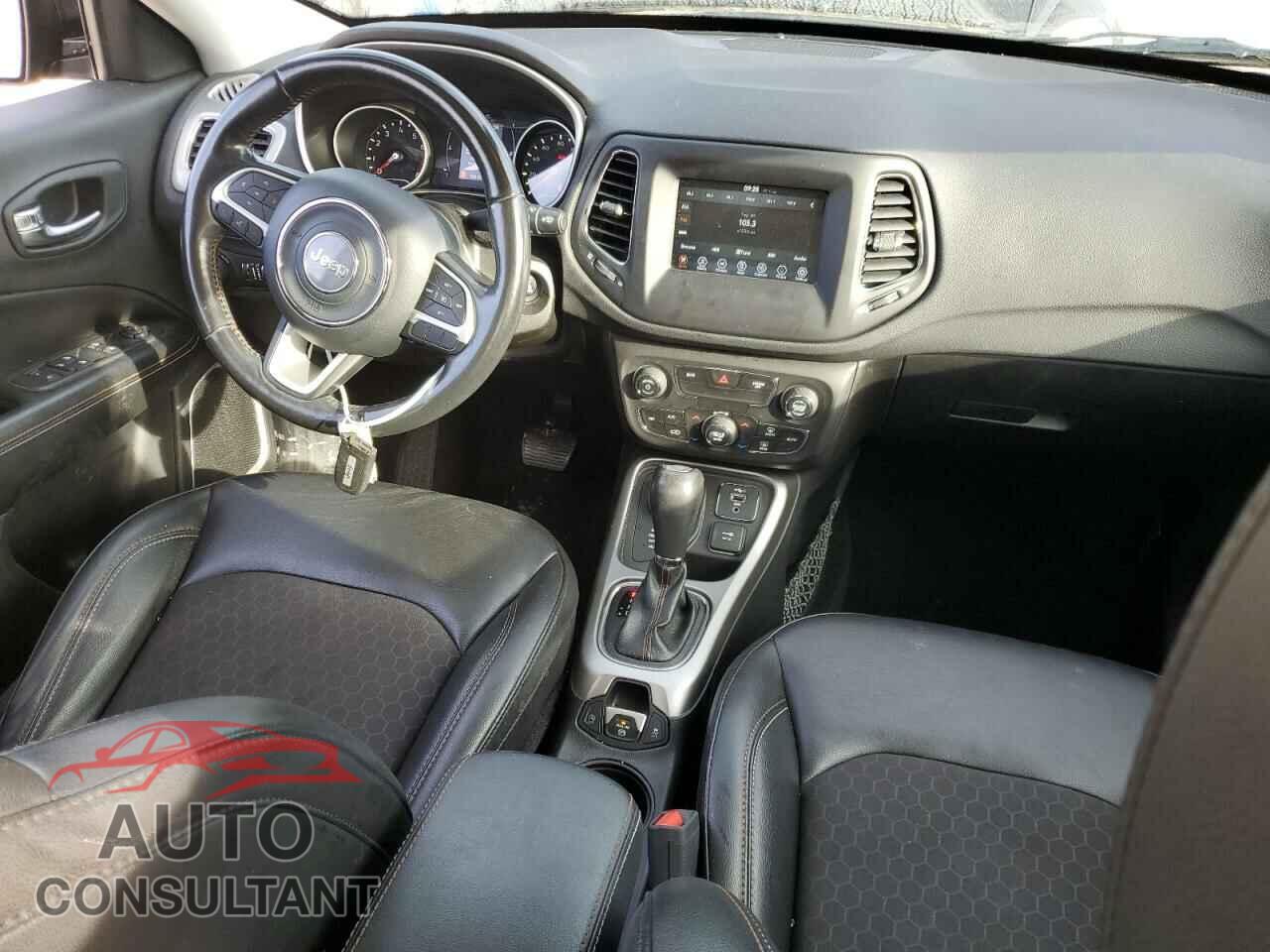 JEEP COMPASS 2019 - 3C4NJDBB3KT839851
