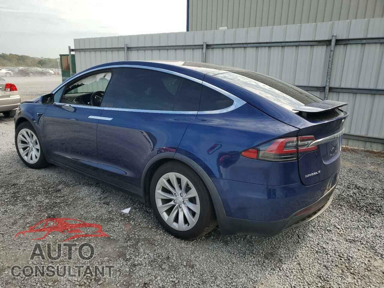 TESLA MODEL X 2017 - 5YJXCBE21HF040175