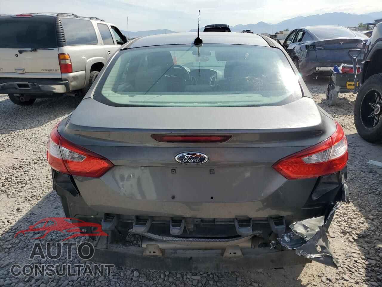 FORD FOCUS 2013 - 1FADP3F21DL352490