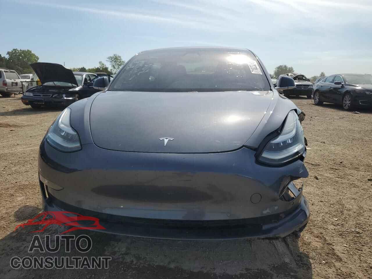 TESLA MODEL 3 2018 - 5YJ3E1EA8JF033529
