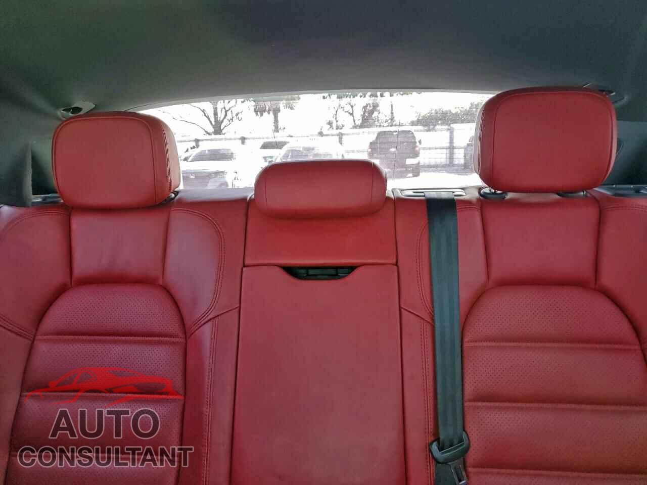 PORSCHE MACAN 2015 - WP1AB2A52FLB63646