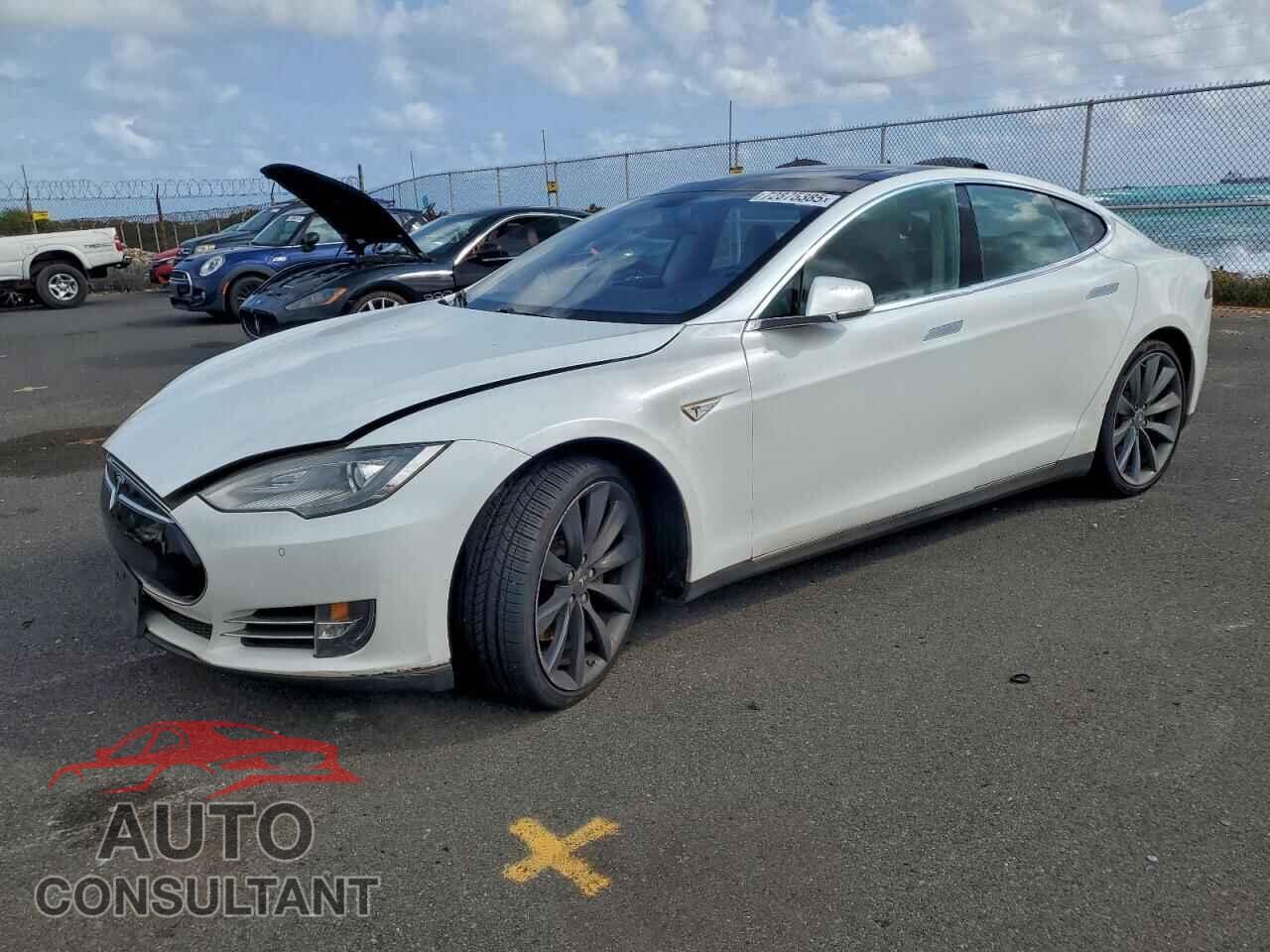TESLA MODEL S 2014 - 5YJSA1S18EFP43340