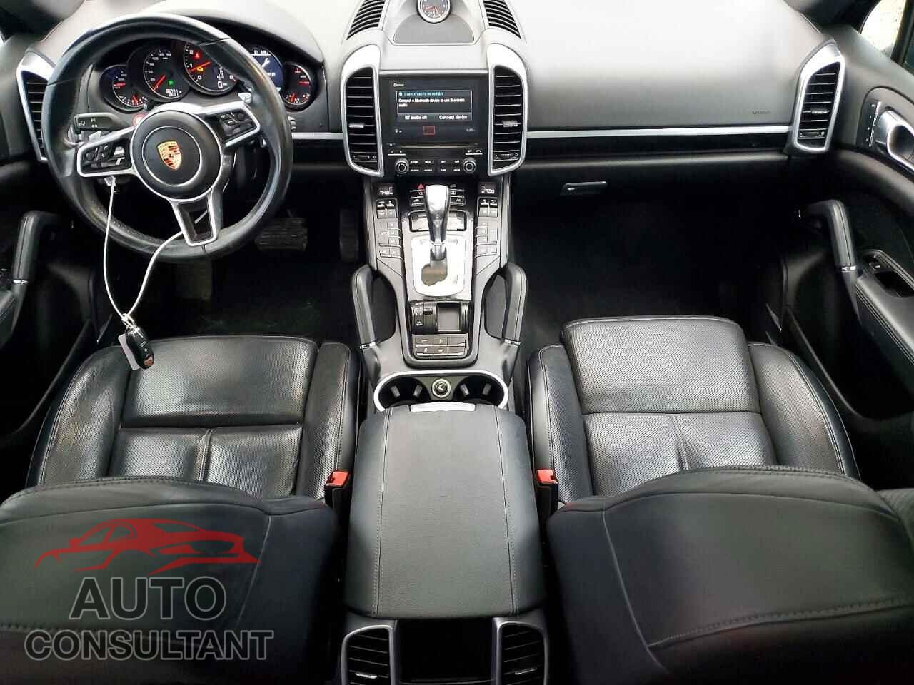PORSCHE CAYENNE 2017 - WP1AA2A27HKA81932