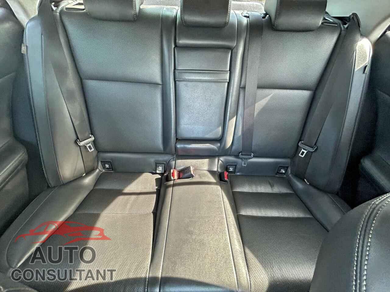 LEXUS IS 2015 - JTHBF1D21F5063532