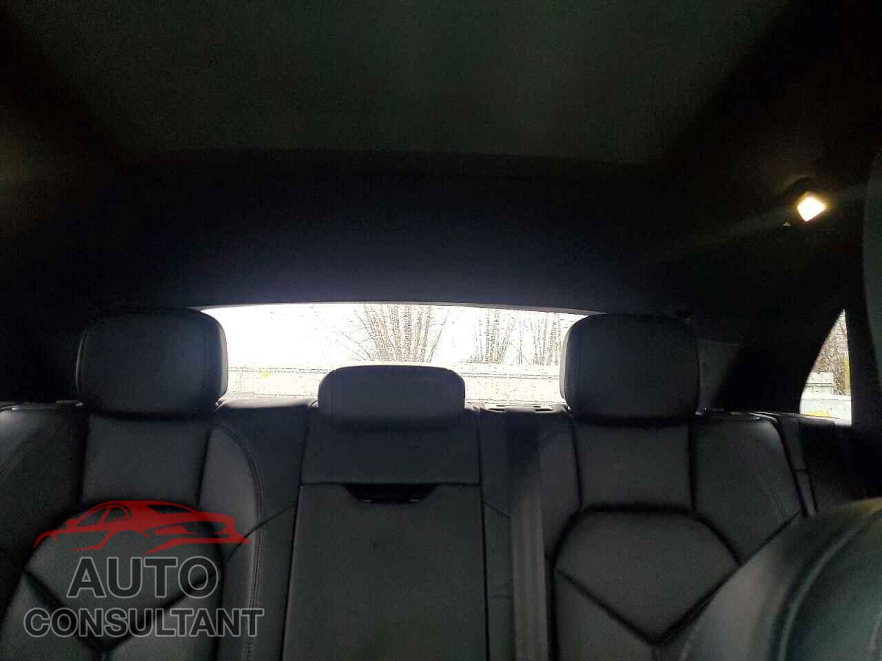 PORSCHE MACAN 2017 - WP1AA2A58HLB82627