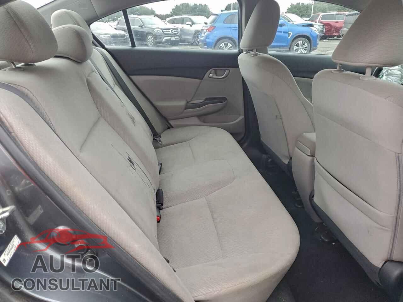HONDA CIVIC 2013 - 2HGFB2F55DH569772