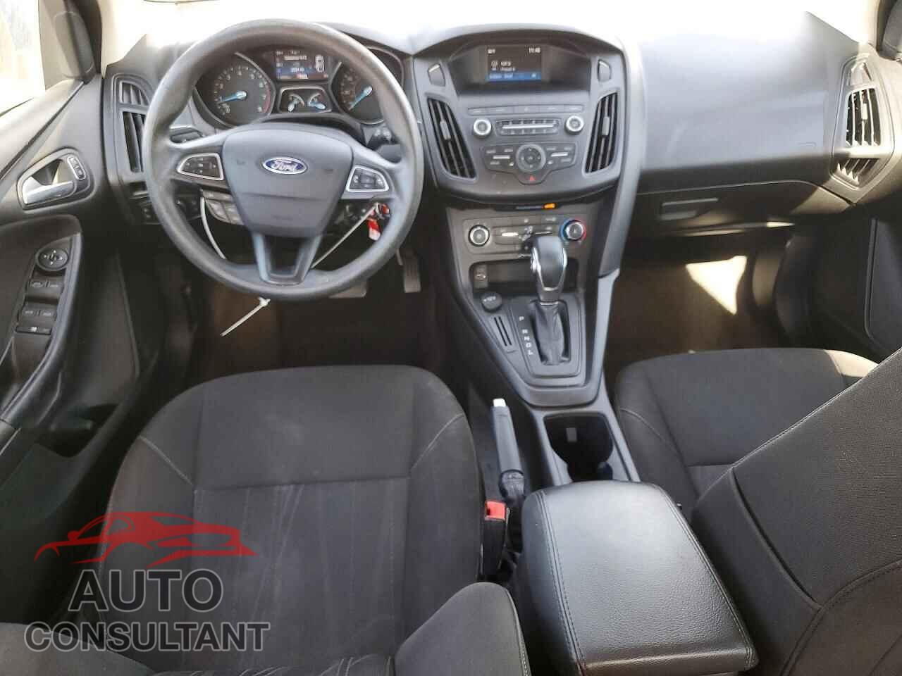 FORD FOCUS 2018 - 1FADP3F26JL302535