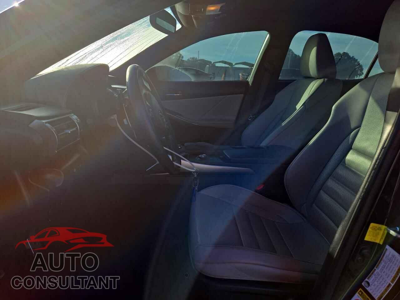 LEXUS IS 2015 - JTHBF1D23F5051382