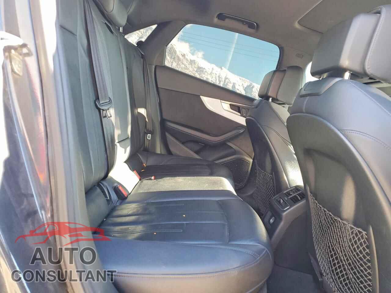 AUDI A4 2017 - WAUFNAF46HN057732