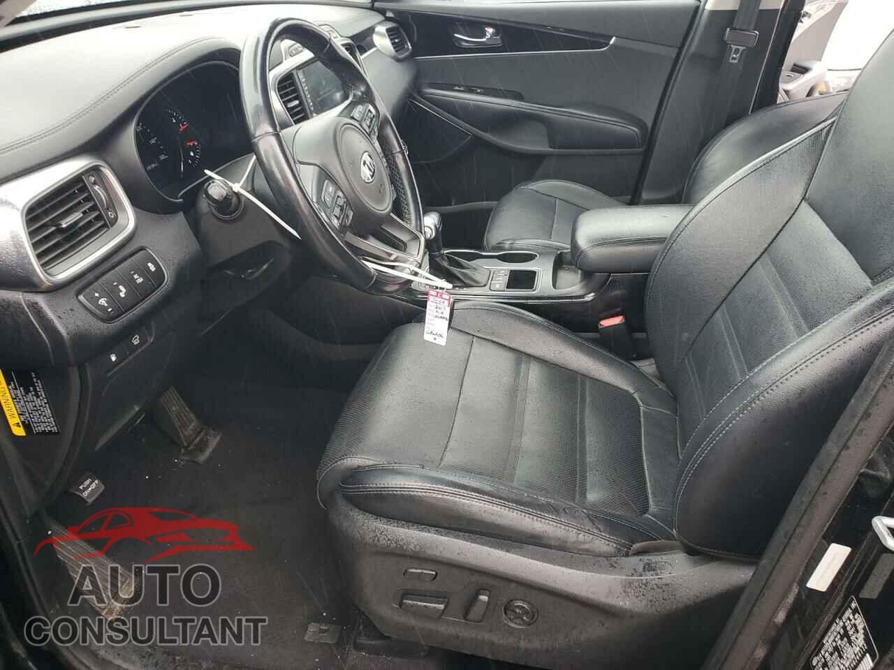KIA SORENTO 2017 - 5XYPKDA51HG266112